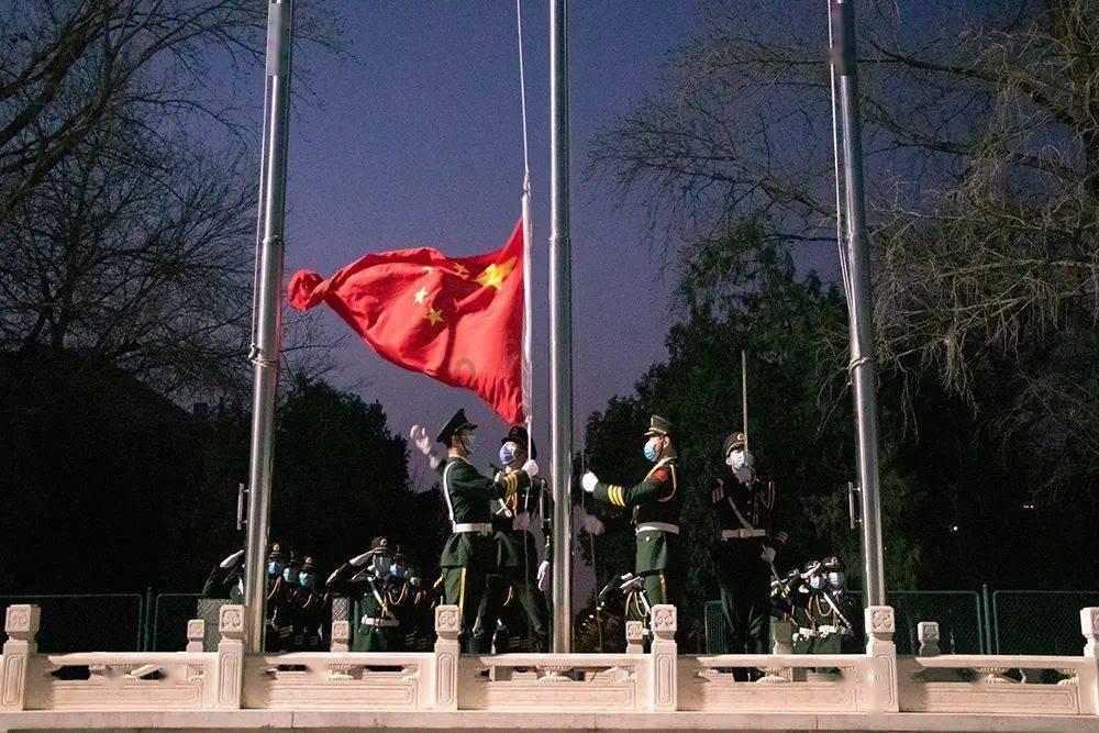 三个多月的宝宝总是无故哭闹，这是怎么回事？游戏画面