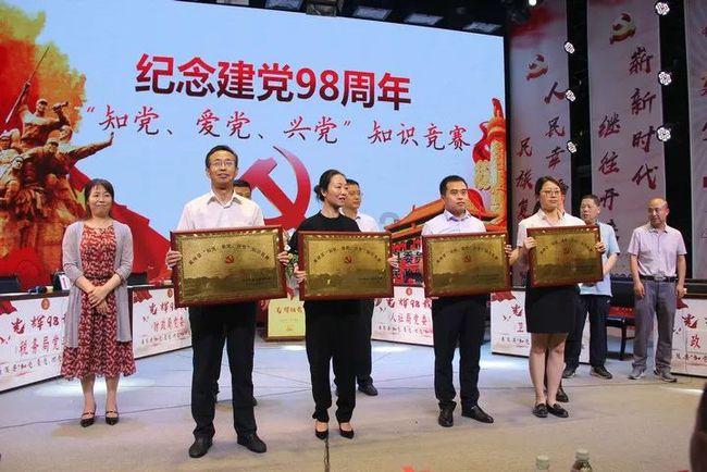 孩子「社恐」该怎么办？应该如何锻炼孩子的社交能力？